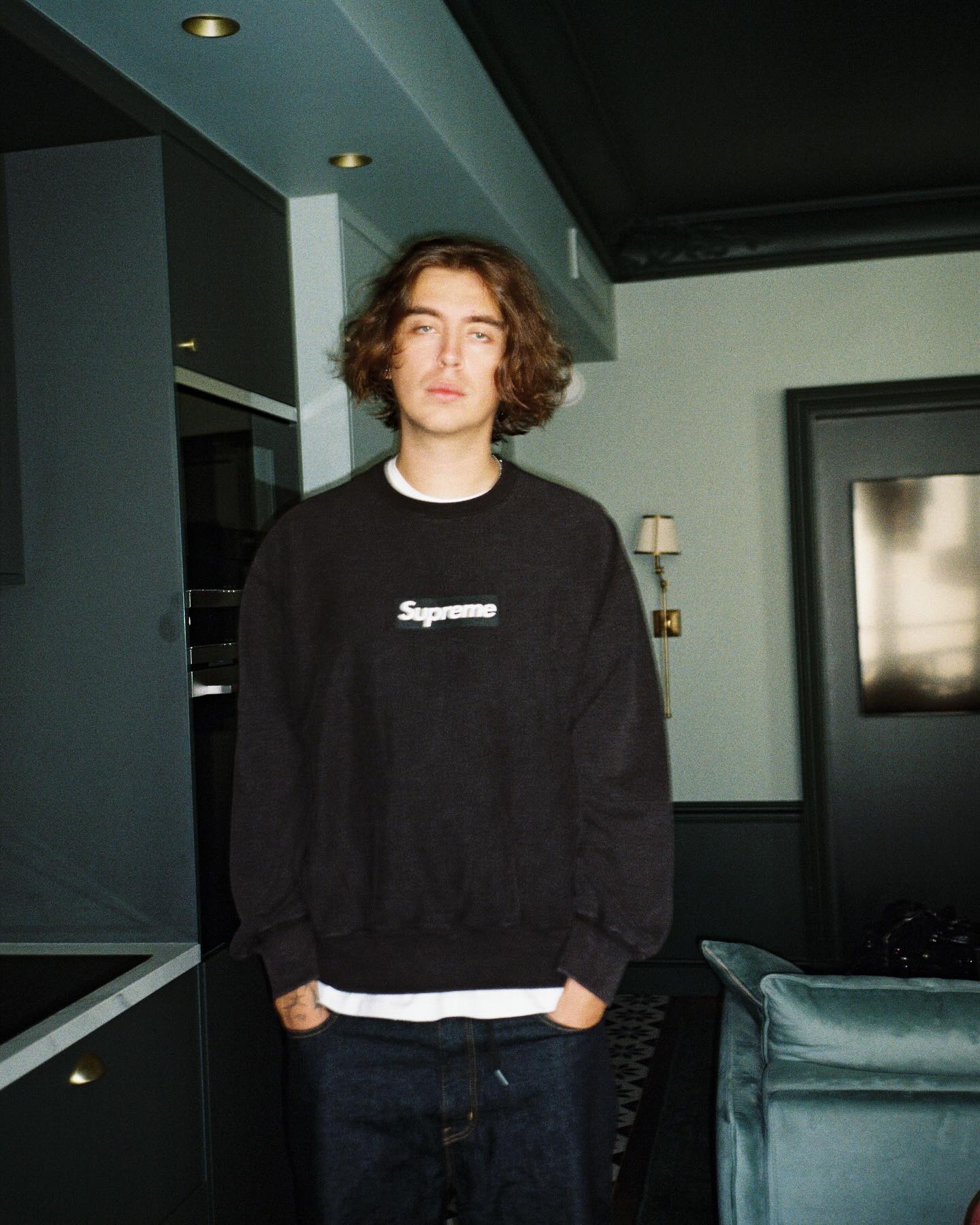 Привет девчонки 😉 как настроение ? 😜 у меня нормально ☠️извините, пока только учусь пользоваться эмодзи🍆💦💦